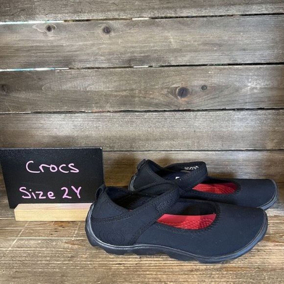 Kids Childrens Crocs Duet Busy Black Mary Jane Shoes Flats Size 2 Y GUC‎ - Picture 1 of 6